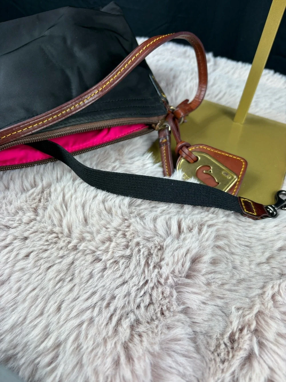 Dooney & Bourke Vintage Black Nylon Crossbody Bag – Duck Logo with Pink Interior
